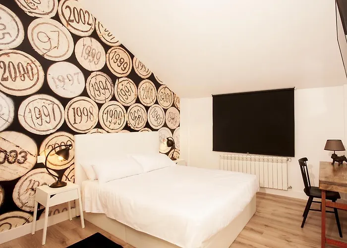 La Casita De La Planta 4* 킨타니야 데 오네시모